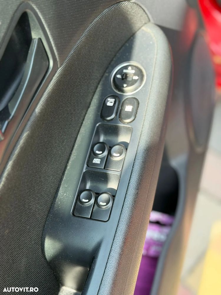 Hyundai i30 1.4 Classic - 9