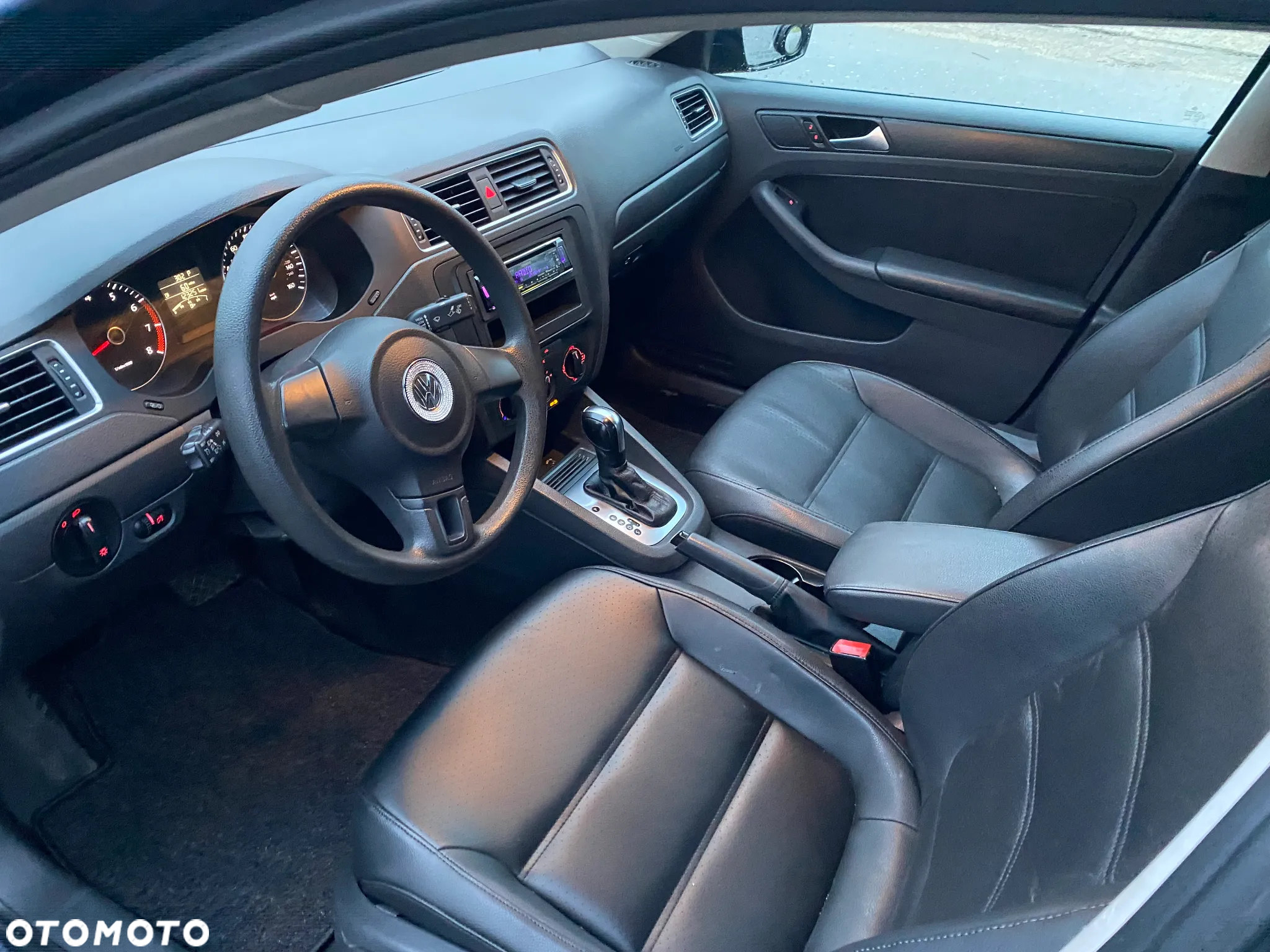 Volkswagen Jetta 1.8T SE - 4