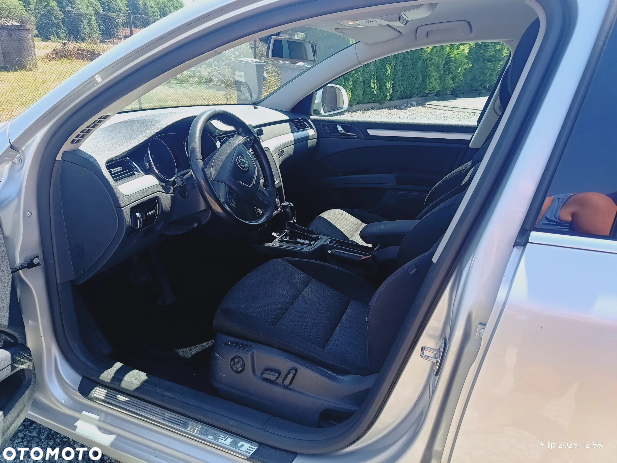 Skoda Superb 2.0 TSI Elegance DSG - 8