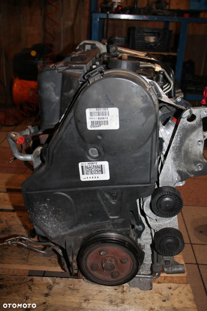 VOLVO V70 S60 XC70 XC90 SILNIK 2.4 D5 185 D5244T4 D5244T4 D5244T - 4