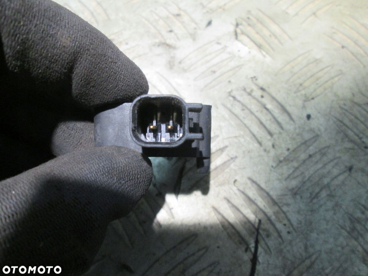 CZUJNIK UDERZENIA UDERZENIOWY SENSOR 8651200 VOLVO S40 II 04- C30 V50 - 4