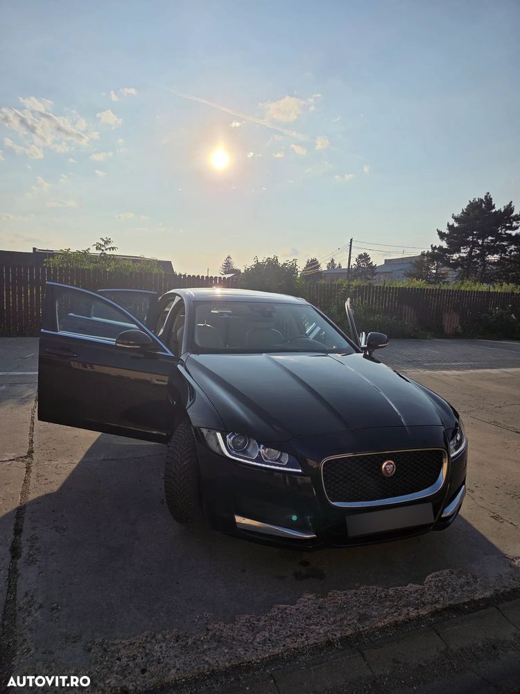 Jaguar XF 20d RWD E-Performance Prestige - 1