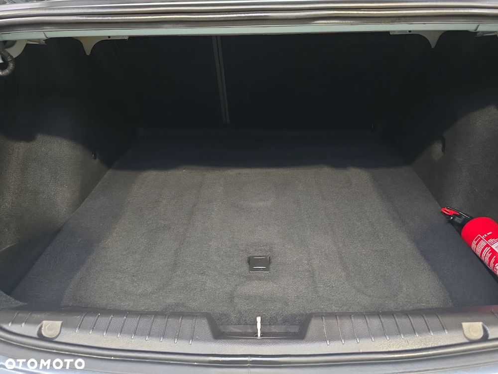 Chevrolet Cruze 2.0 VDCi Base - 26