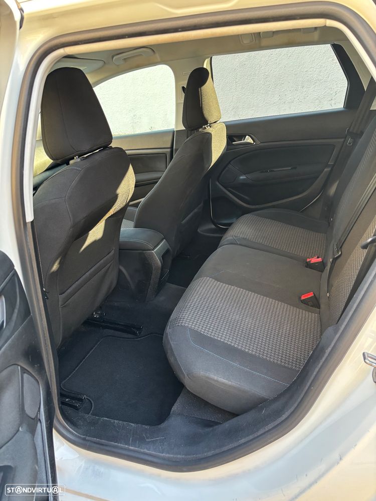 Peugeot 308 SW - 13