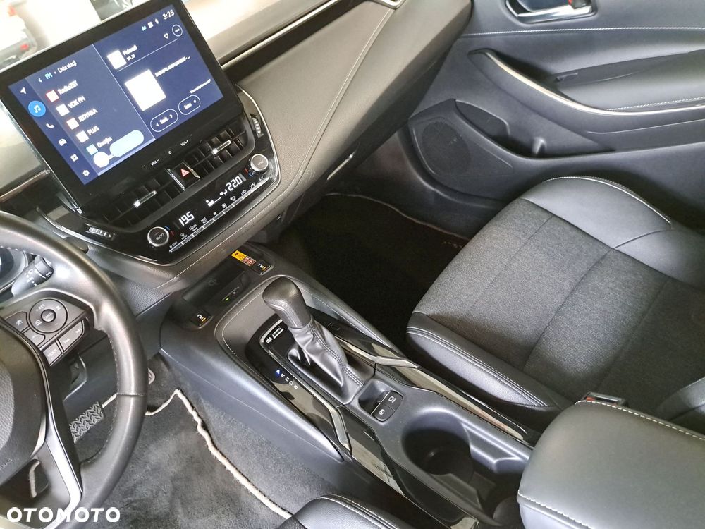 Toyota Corolla 1.8 Hybrid Style - 29