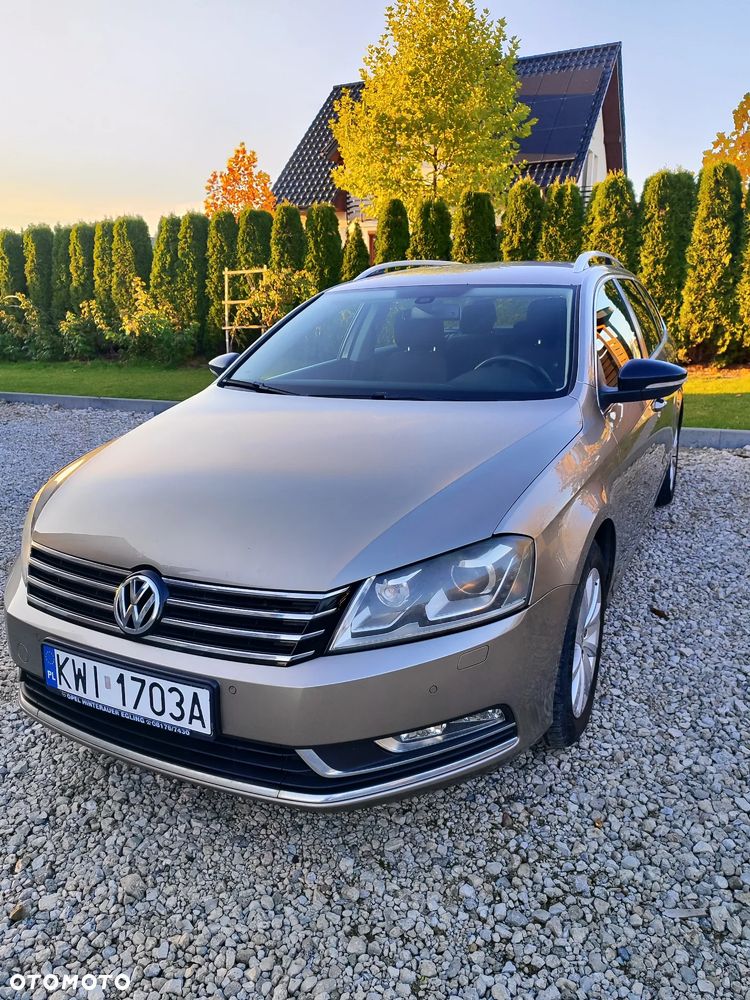 Volkswagen Passat - 11