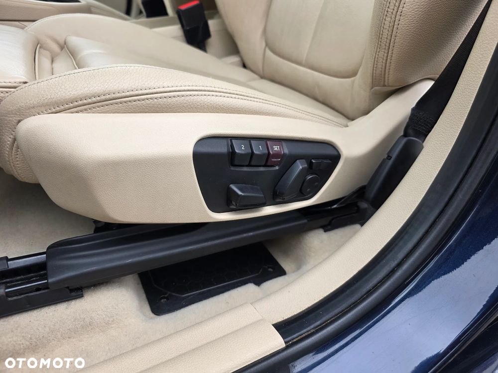 BMW Seria 2 220d Sport-Aut Sport Line - 24
