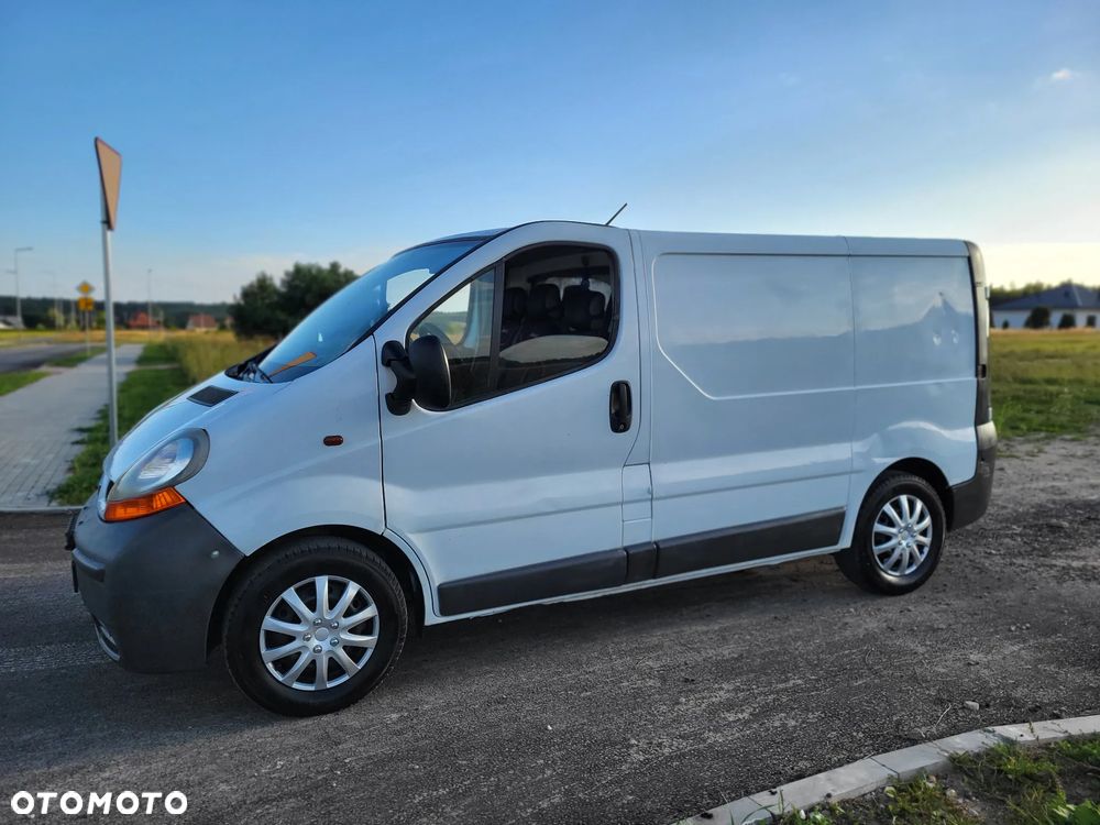 Renault Trafic - 1