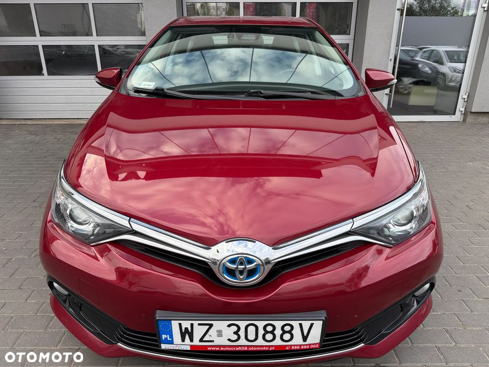 Toyota Auris Hybrid 135 Premium - 2