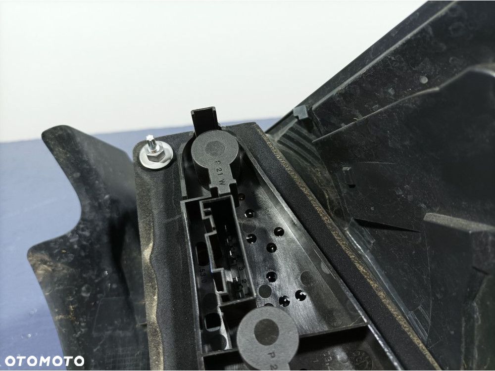 BMW X1 E84 LAMPA TYŁ TYLNA LEWA 2990109 - 5