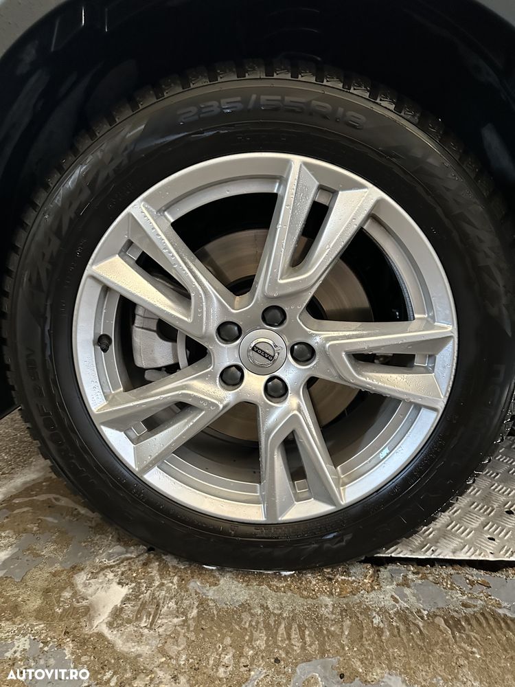 Volvo XC 40 B3 AT FWD MHEV Core - 16