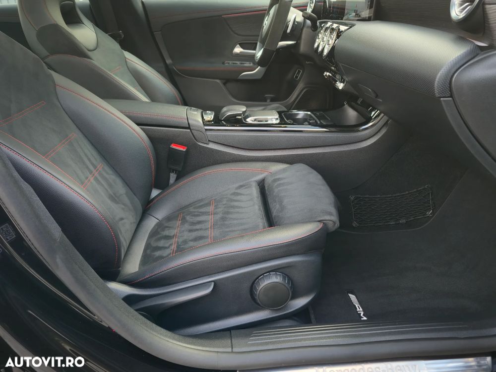 Mercedes-Benz CLA 220 4Matic 8G-DCT AMG Line Advanced Plus - 24