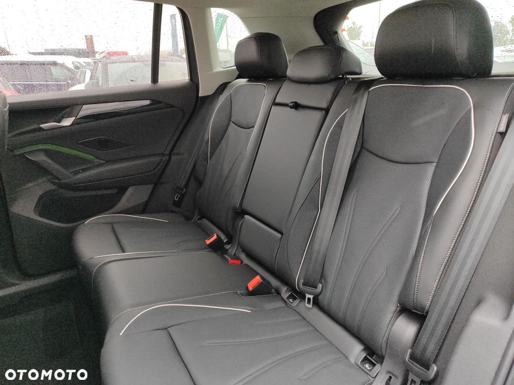 Volkswagen Tiguan 2.0 TDI Elegance DSG - 20