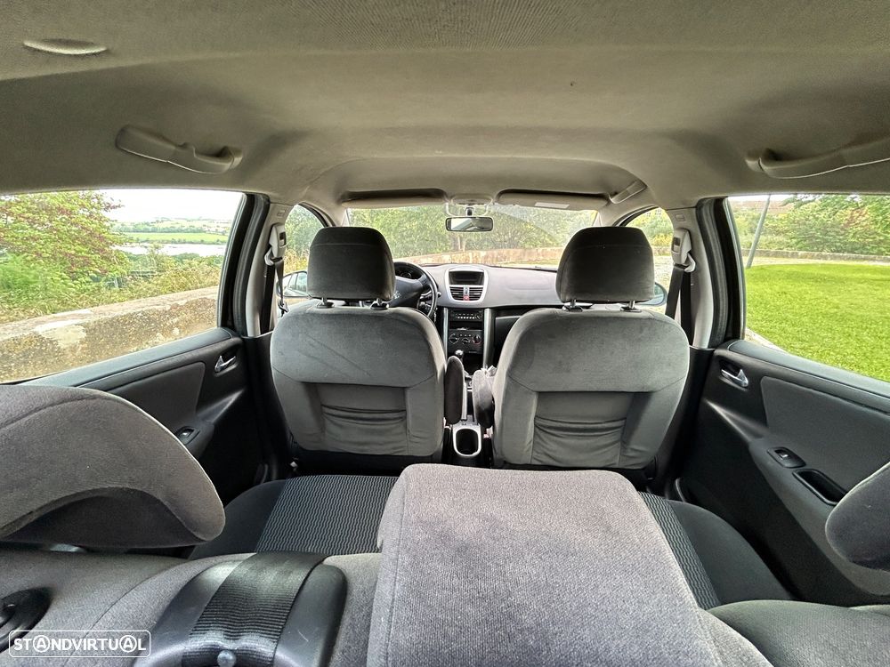 Peugeot 207 1.4 HDi Premium - 10