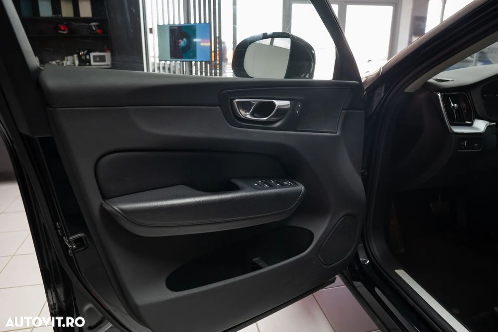 Volvo XC 60 T5 Geartronic Momentum Pro - 15