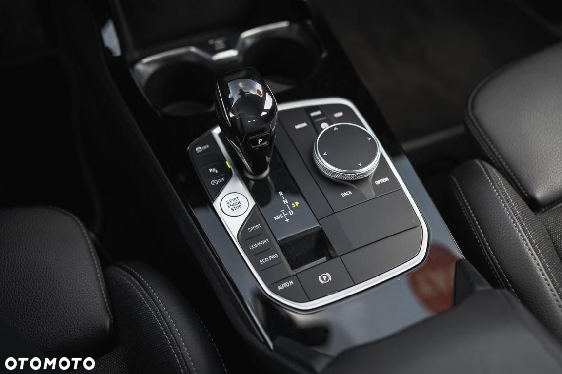 BMW Seria 1 - 19