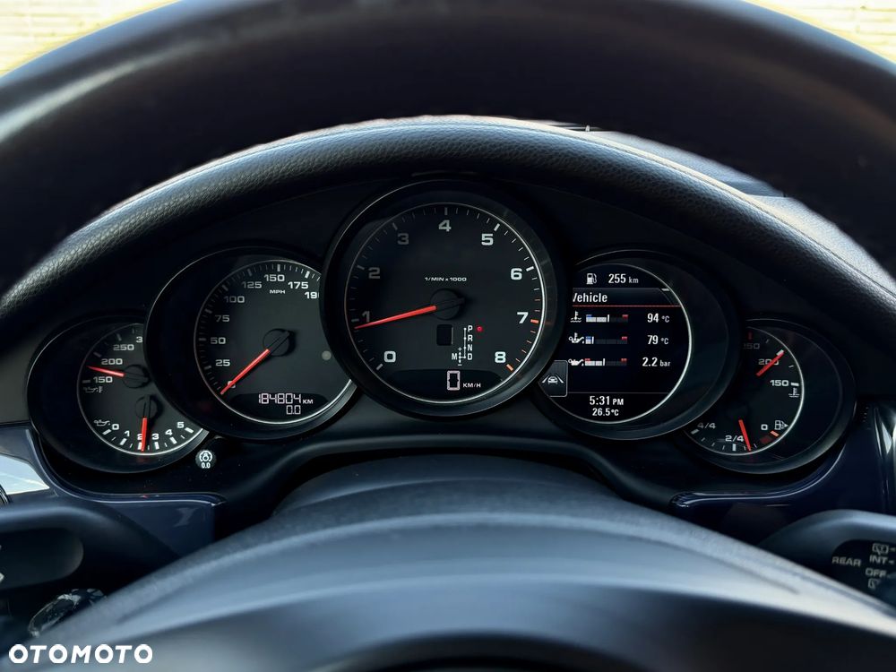 Porsche Panamera 4 PDK Edition - 13