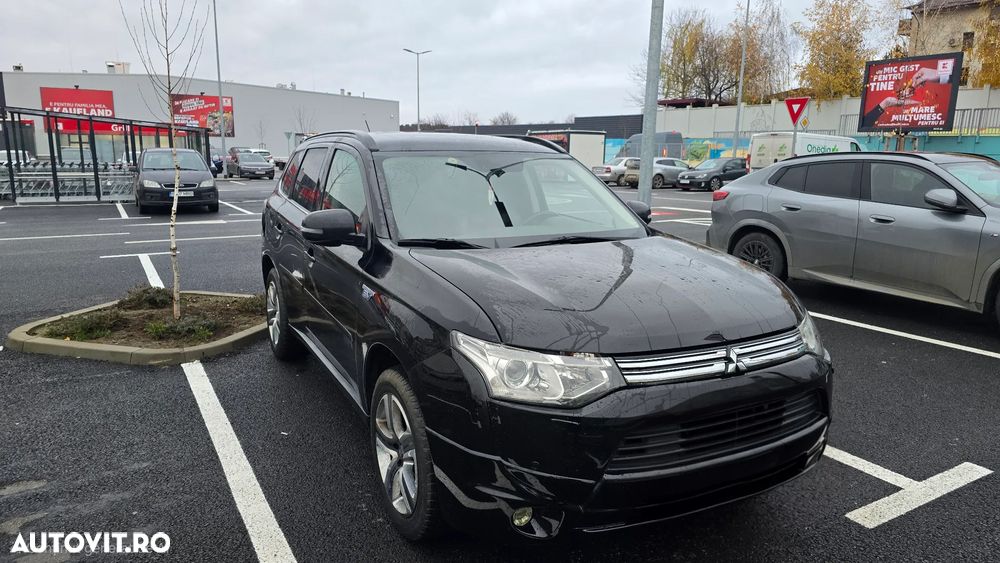 Mitsubishi Outlander 2.0 4WD Plug-In Hybrid Top - 7