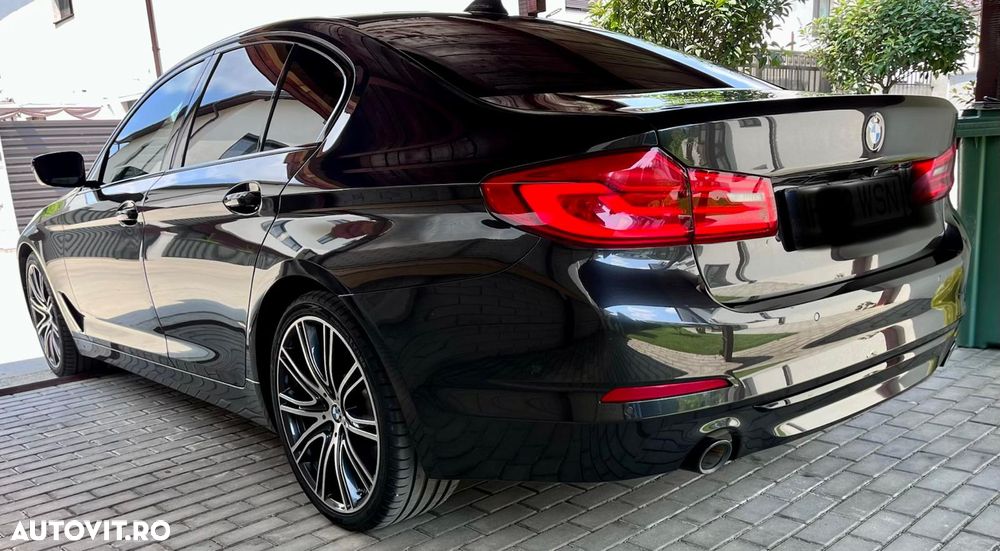 BMW Seria 5 520i AT - 11