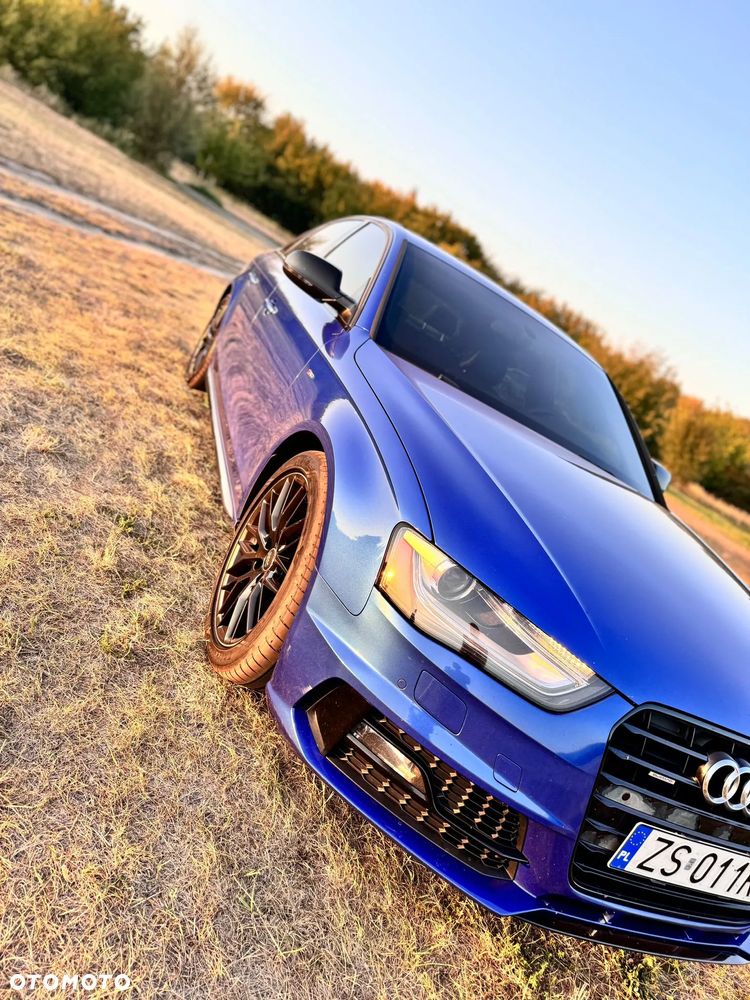 Audi A4 Limousine - 11