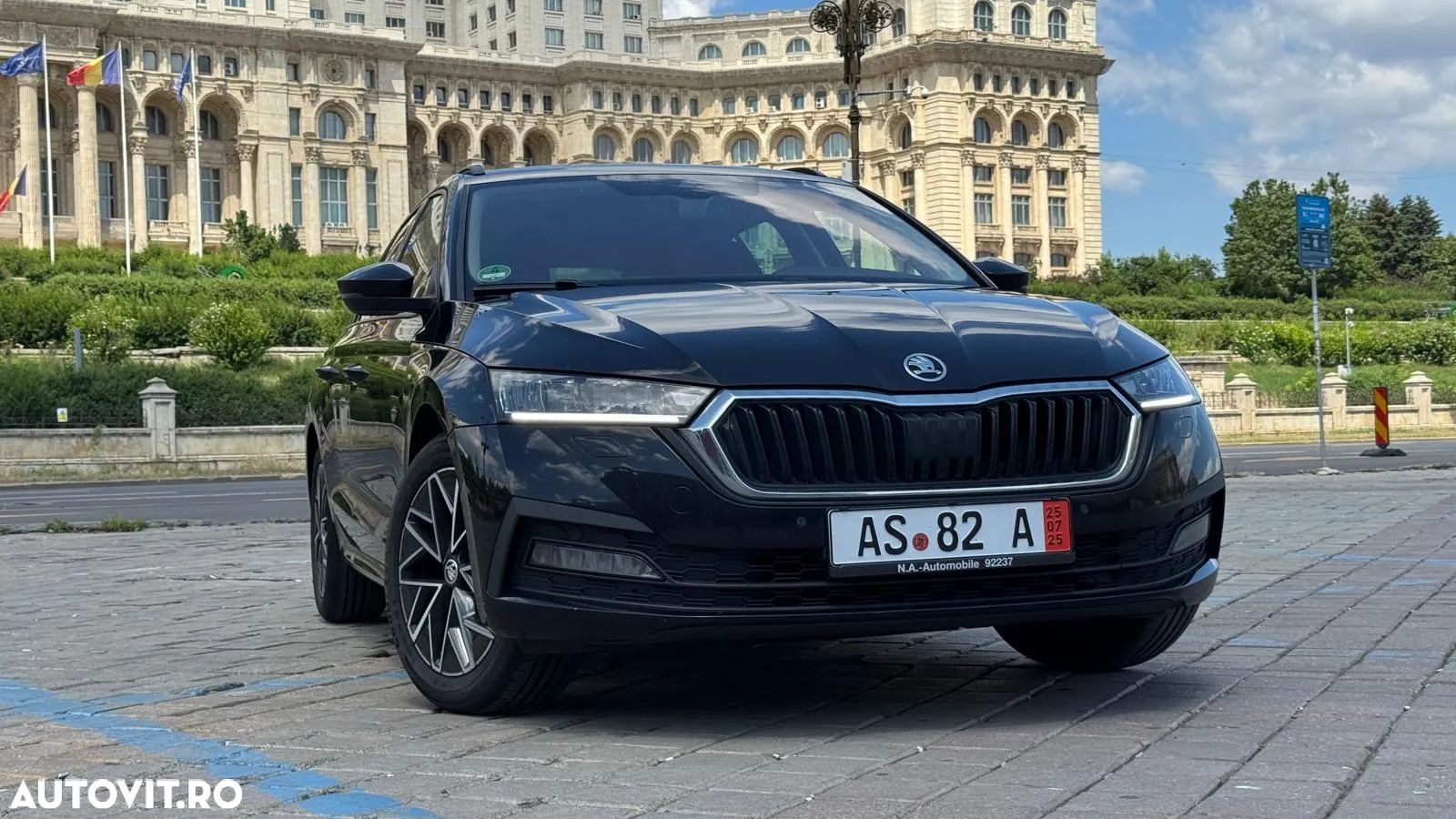 Skoda Octavia Combi 2.0 TDI DSG Clever - 1
