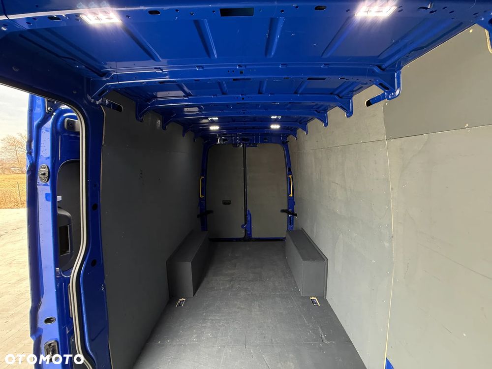 Volkswagen Crafter 2.0 140KM / Długi L4 H2 / 2022 ROK PRODUKCJI / 165.484KM PRZEBIEG / Serwis ASO / Bezwypadkowy / Zarejestrowany w PL - 9