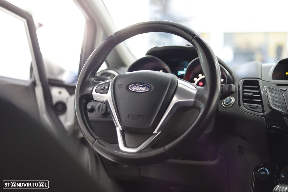 Ford Fiesta 1.5 TDCi Trend - 23