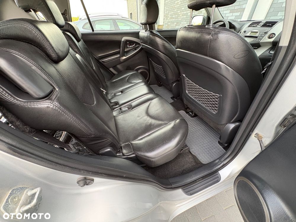 Toyota RAV4 2.2 D-4D Luna - 8