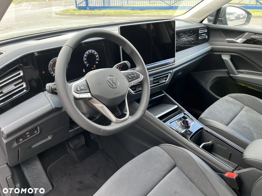 Volkswagen Tiguan 2.0 TDI Elegance DSG - 9