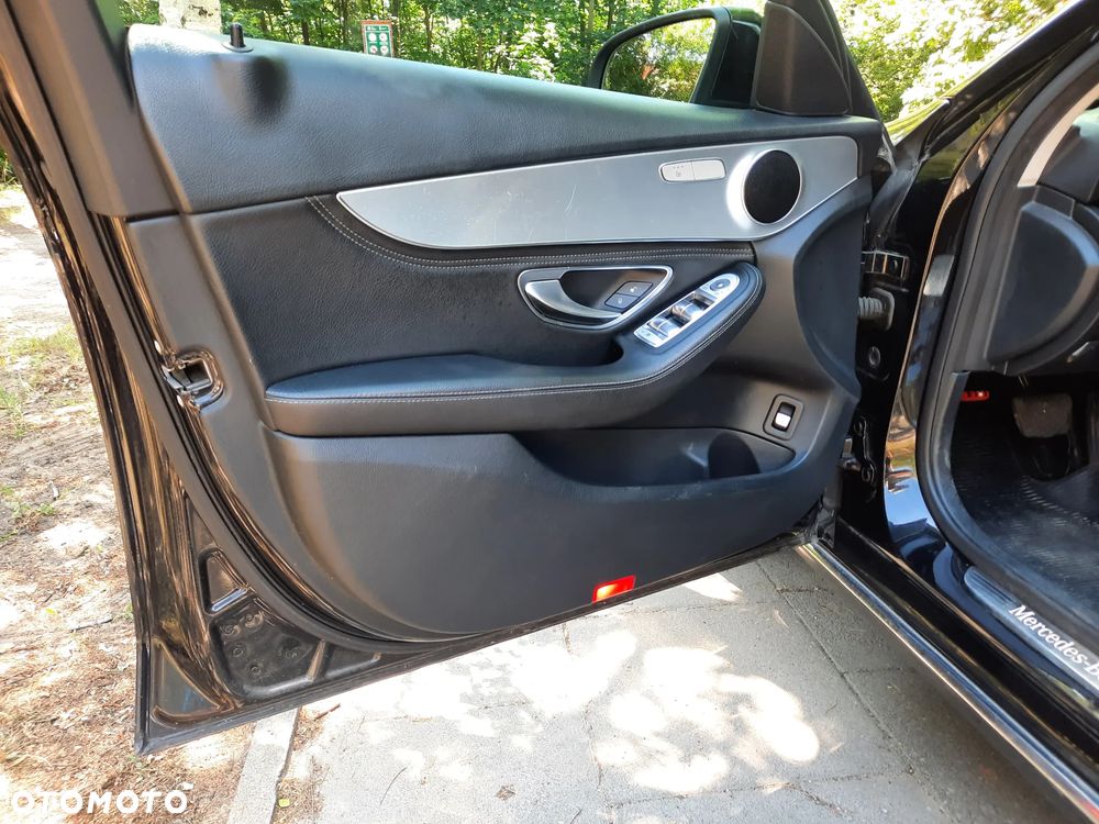 Mercedes-Benz Klasa C 200 7G-TRONIC - 21