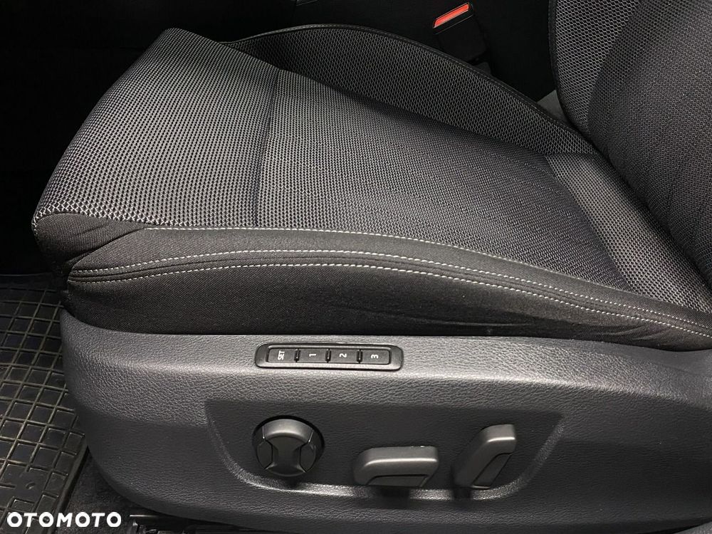 Skoda Superb 2.0 TDI SCR Style DSG - 15