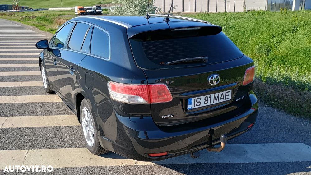 Toyota Avensis 2.0 D-4D Elegance - 4