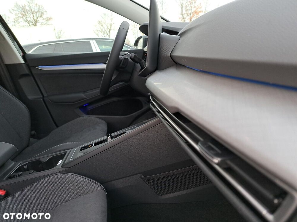 Volkswagen Golf - 23