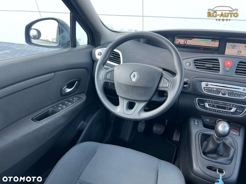 Renault Scenic - 32
