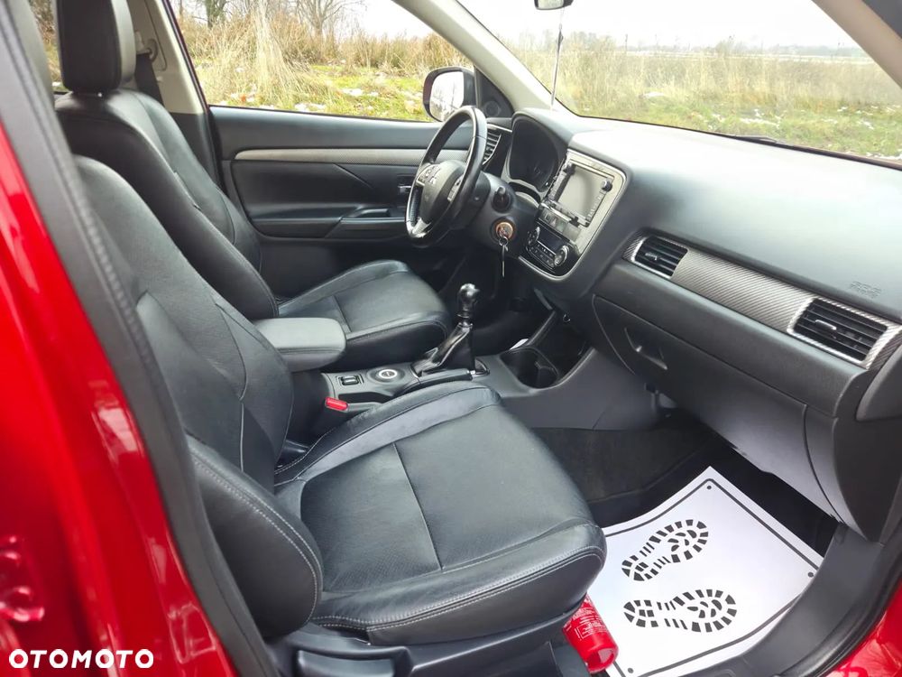 Mitsubishi Outlander 2.2 DI-D 4WD Top - 17