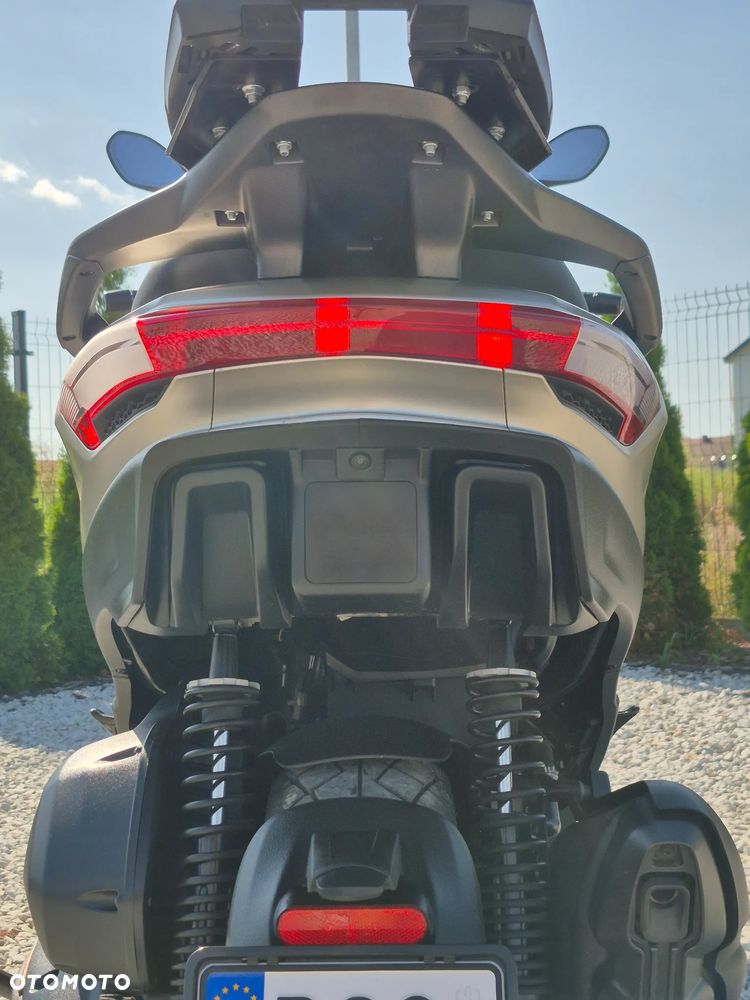 Piaggio MP-3 - 30