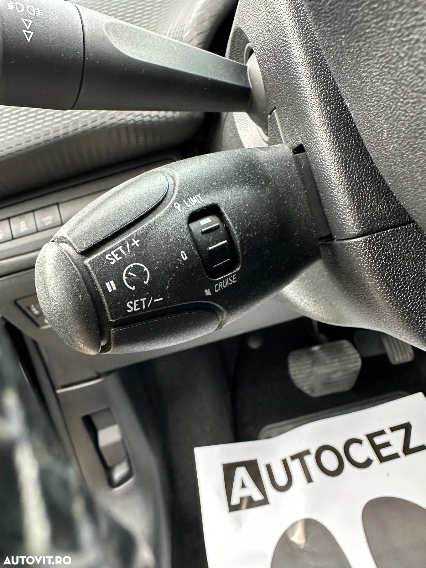 Peugeot 208 - 34