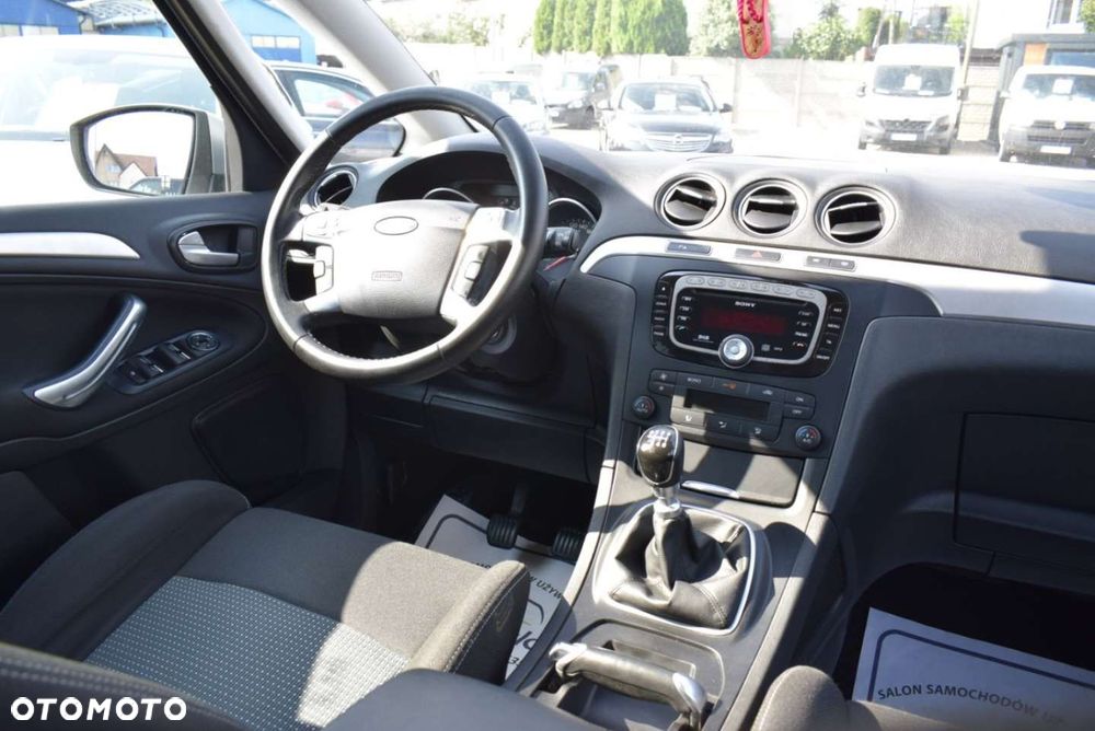Ford S-Max - 28