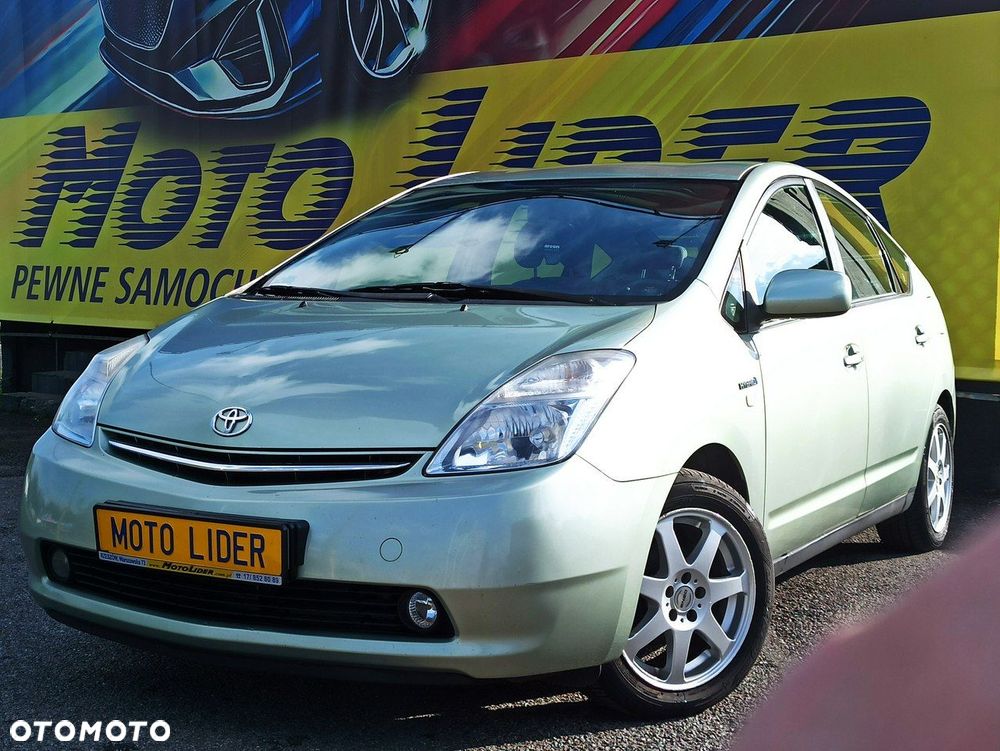 Toyota Prius - 3