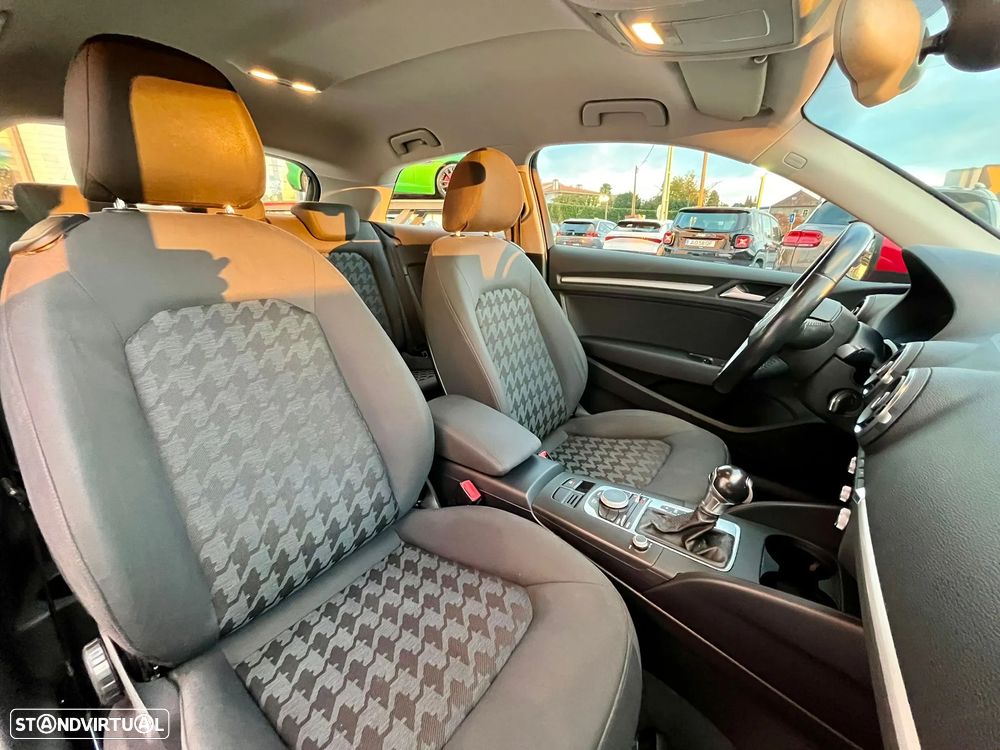 Audi A3 1.6 TDI S tronic - 14