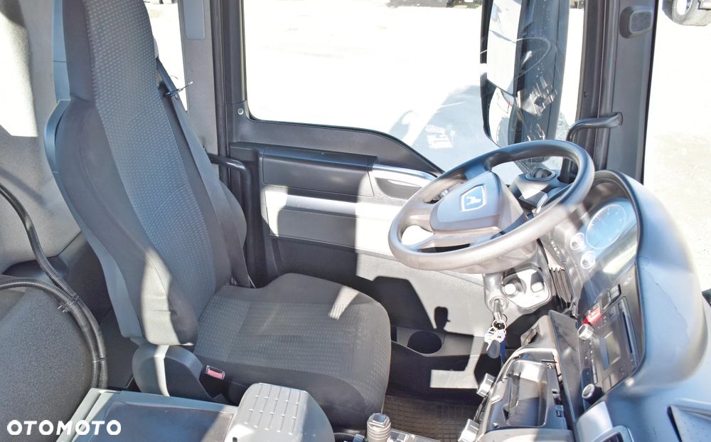 MAN 18.320 Hakowiec * STAN BDB - 9