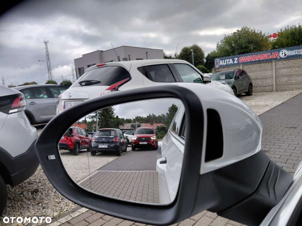 Volkswagen Golf - 11