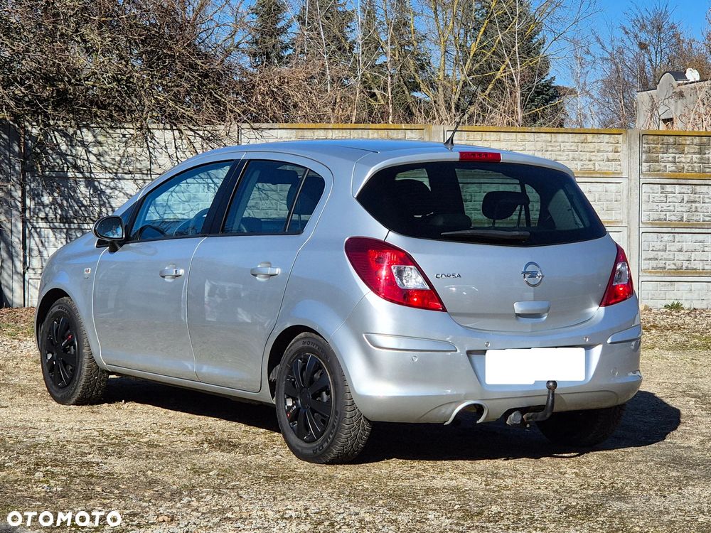 Opel Corsa 1.4 16V Edition - 8