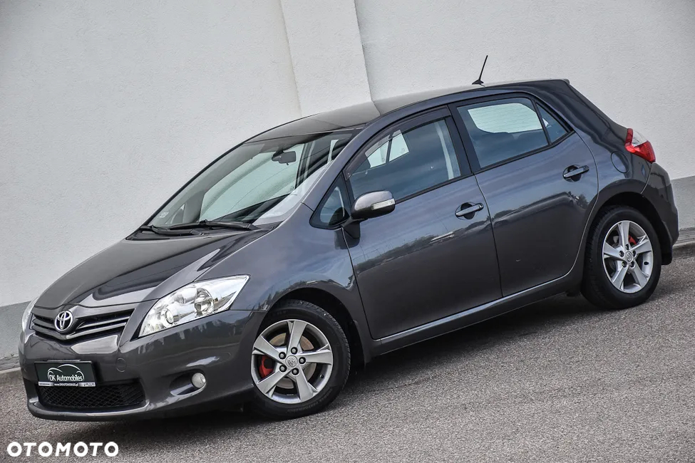 Toyota Auris 2.0 D-4D Prestige - 4
