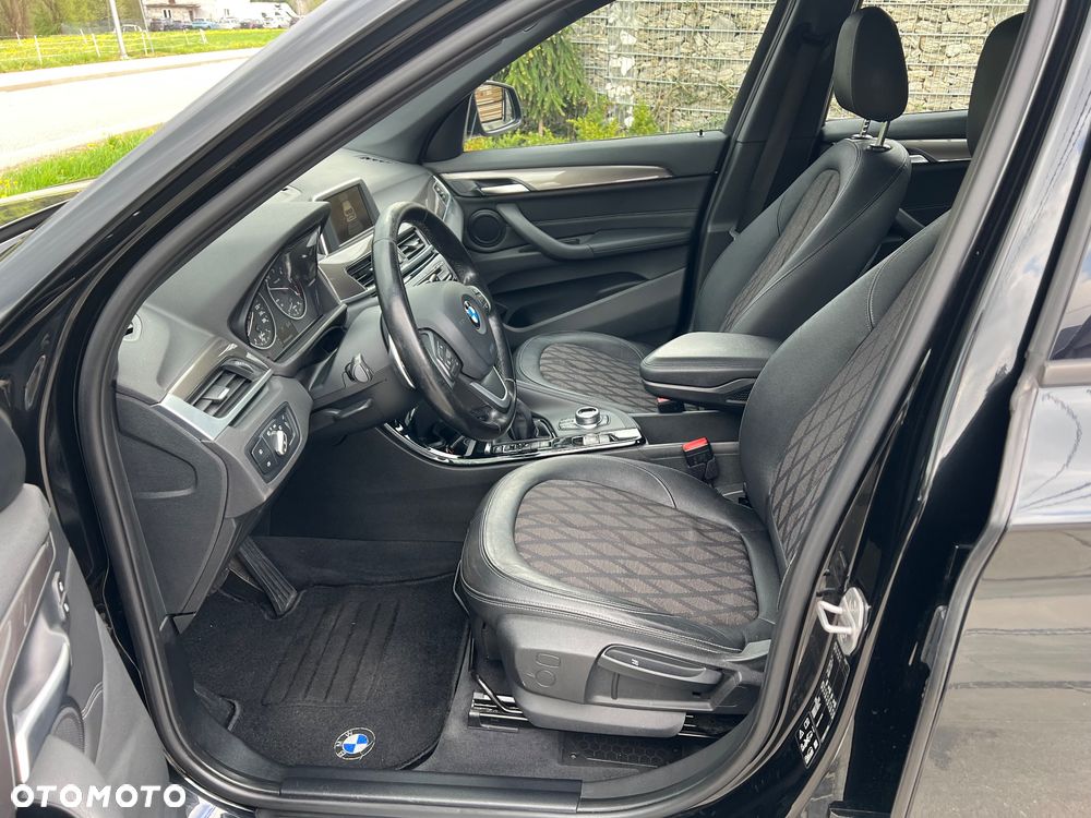 BMW X1 xDrive18d Sport Line - 10