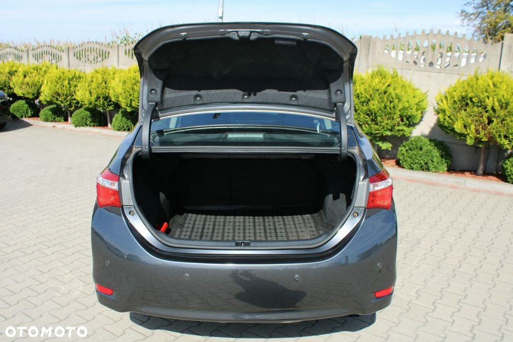 Toyota Corolla - 35
