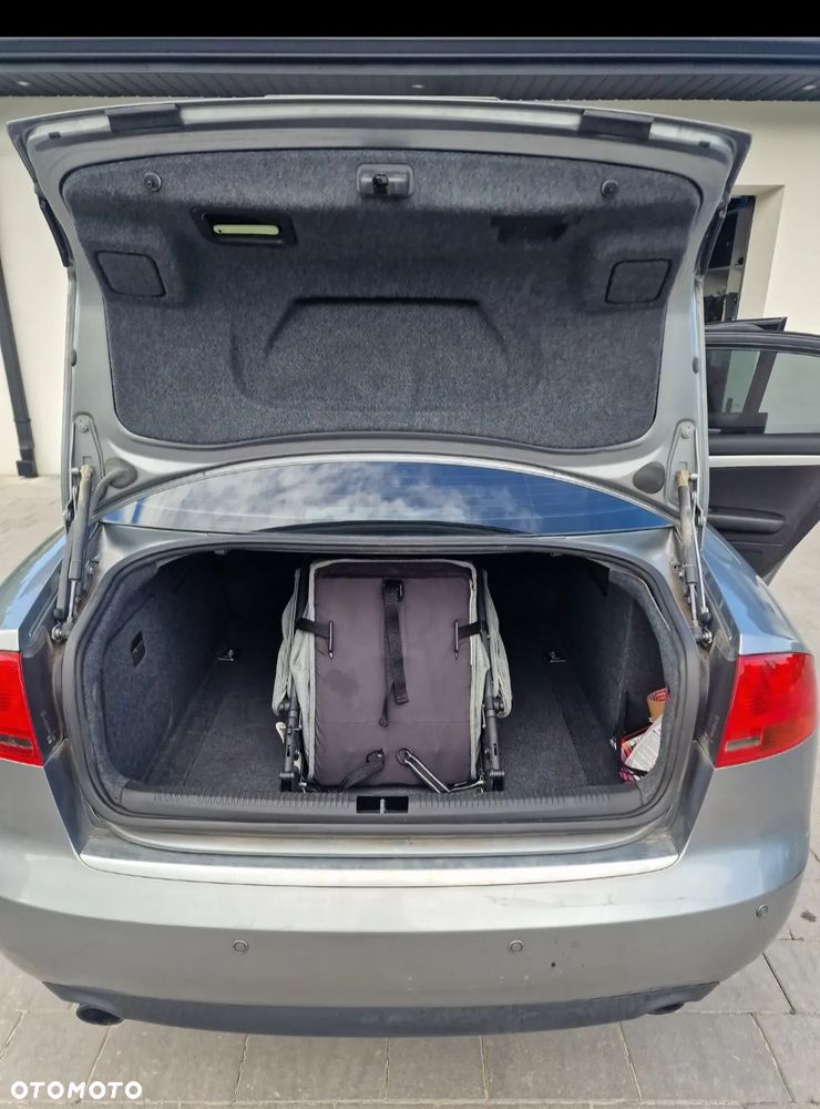 Audi A4 Limousine - 3