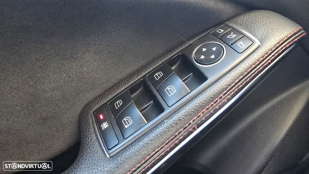 Mercedes-Benz A 180 CDI 7G-DCT AMG Line - 33