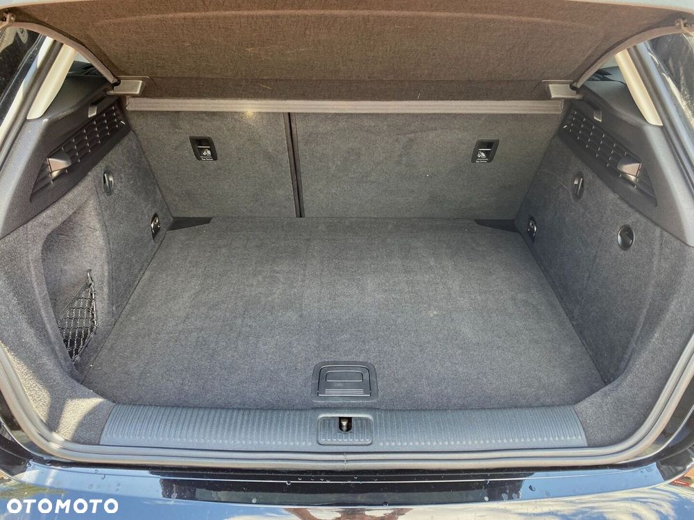 Audi A3 Sportback - 12
