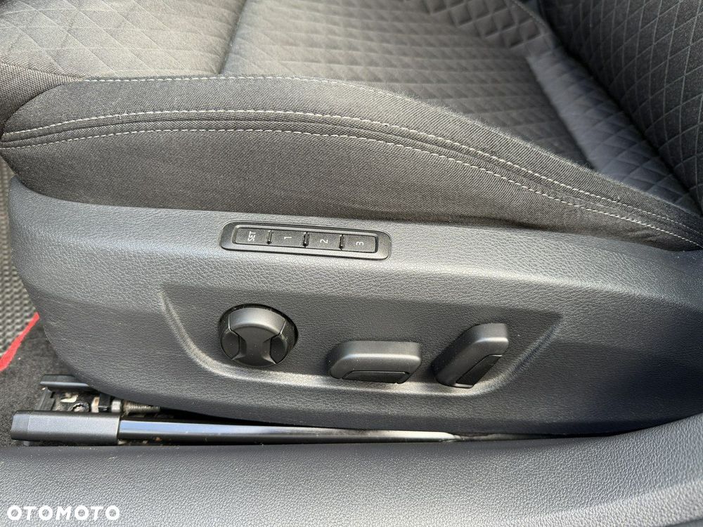 Skoda Superb 2.0 TDI 4x4 DSG L&K - 13